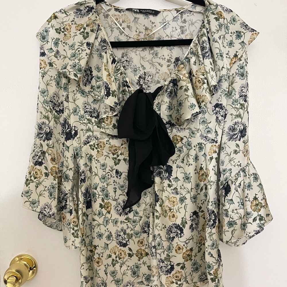Zara Green Floral Blouse